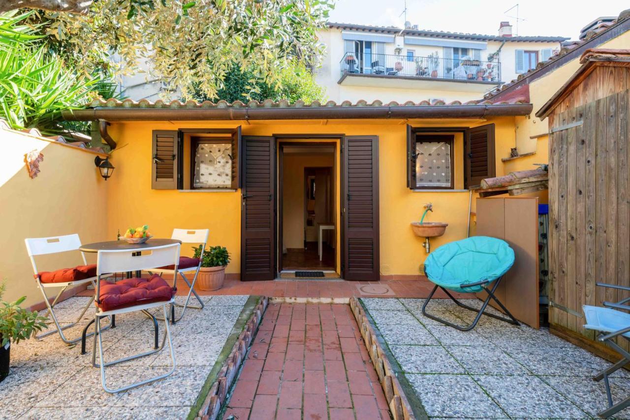 Ferienwohnung San Frediano Cozy Studio With Private Patio Florenz Exterior foto